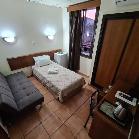 Metropole Hotel Лимасол Экстерьер фото